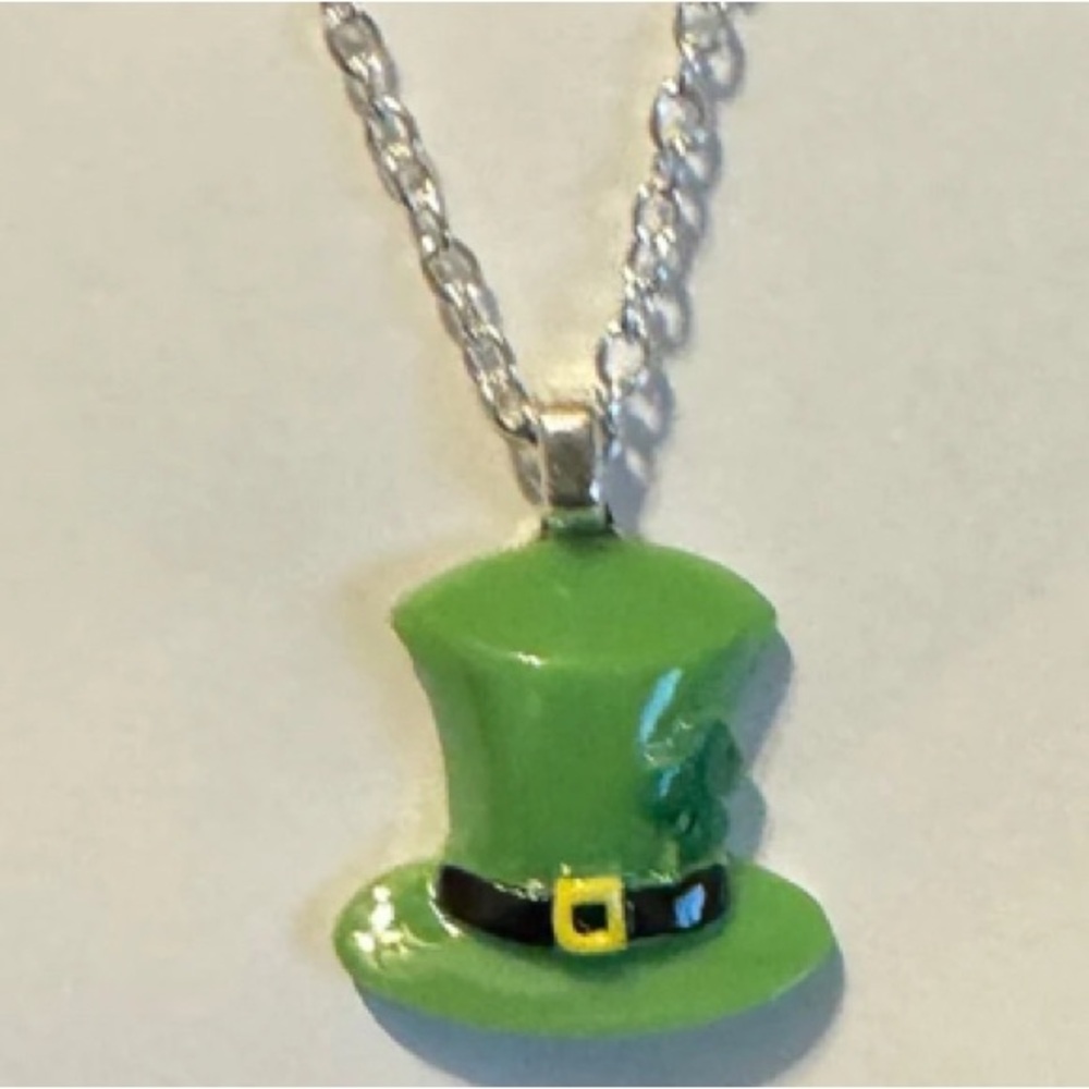 St Patrick’ Day Top Hat Necklace Earrings